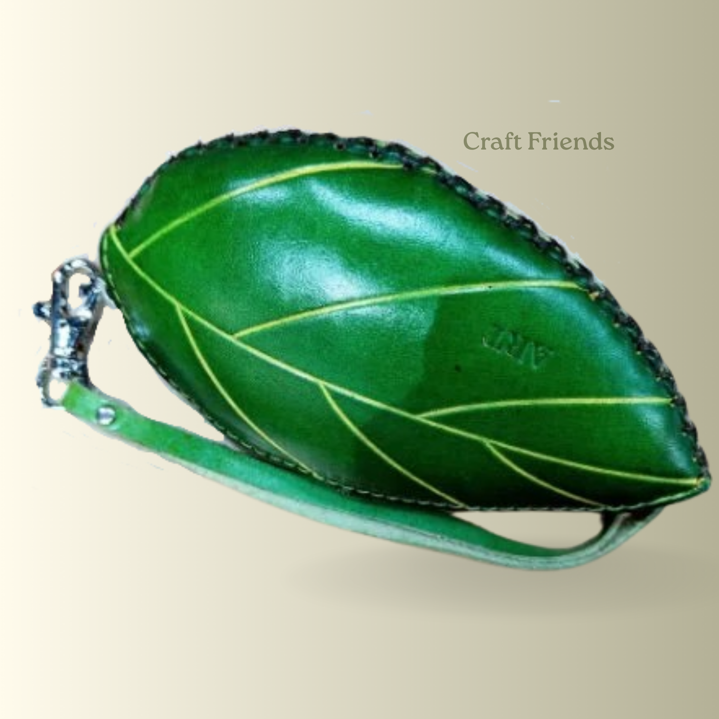 Fly On The Green Leaf - Leather Coin Purse